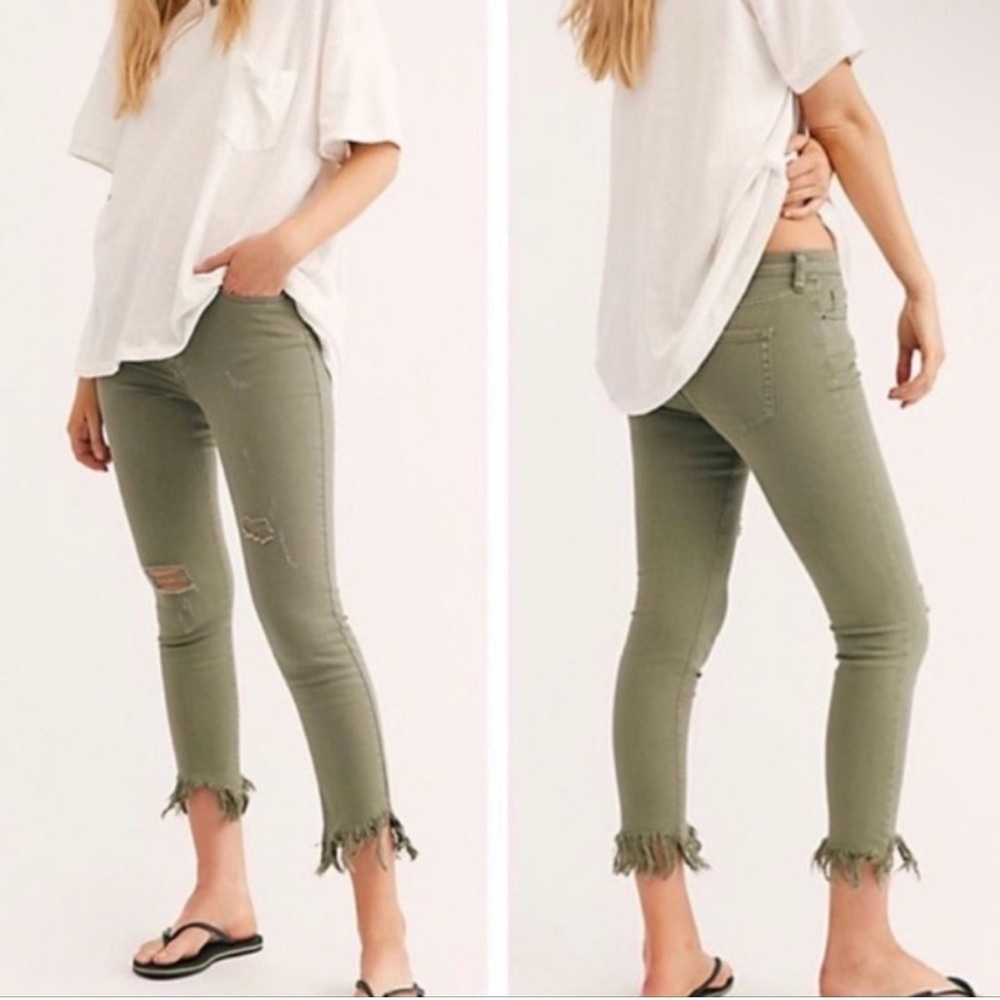 We the Free People Frayed Great Heights Skinny Jeans Green 27